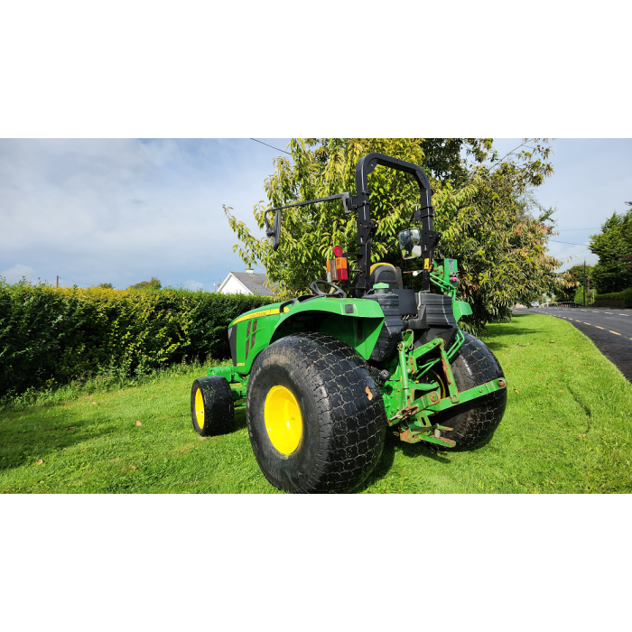 John Deere 4066M